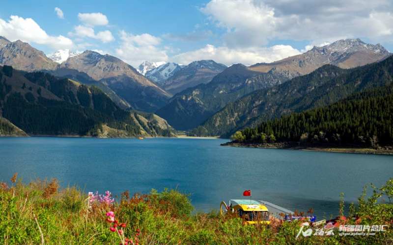 新疆“湖光山色”惊艳了网友