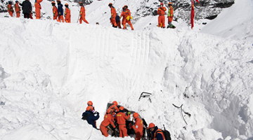 西藏林芝派墨公路雪崩遇难人数增至28人