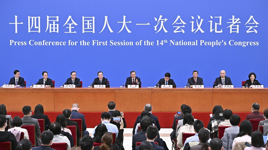国务院总理李强：“让更多台胞台企来大陆，有好的发展”