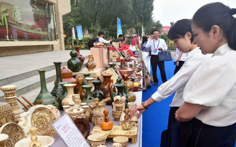2023新疆旅游发展大会丨一场大会带火一座城