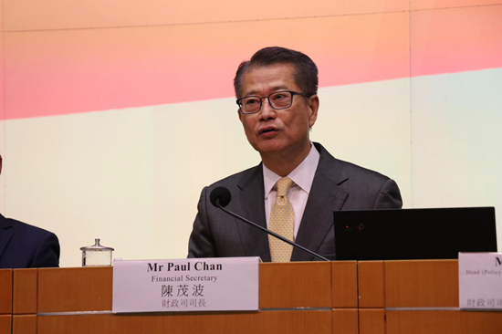 陈茂波总结新政一周年：经济发展正面 正加速向前