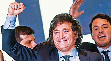 ﻿阿根廷大选首轮投票 经济部长暂领先