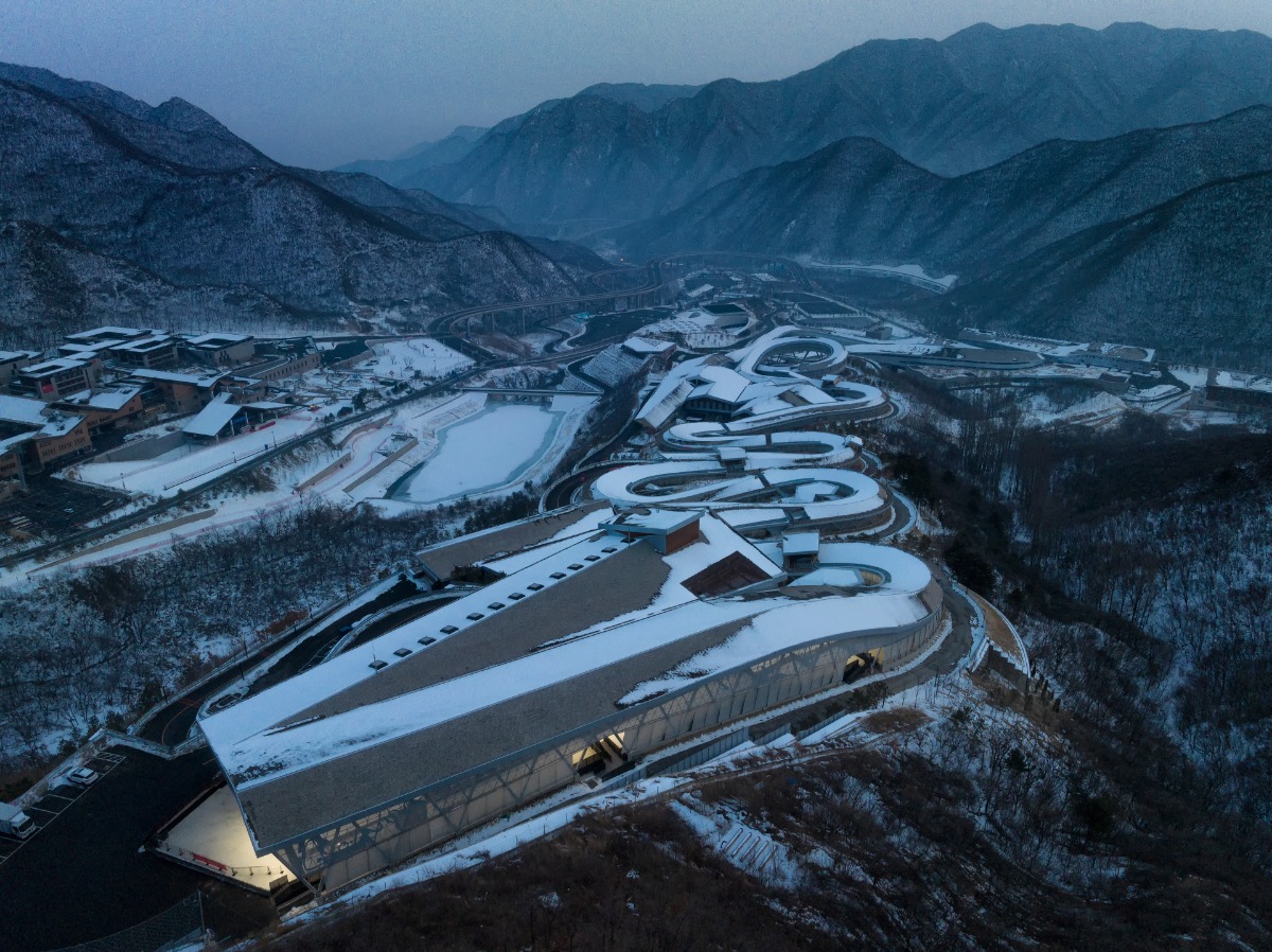 滑雪季雪場開板迎客 北京冬奧賽時雪道免費體驗來了