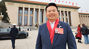 陈勇：两会履职建言努力发出港区好声音