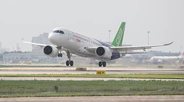 代表委员热议“中国智造” C919在港试飞获国际认可