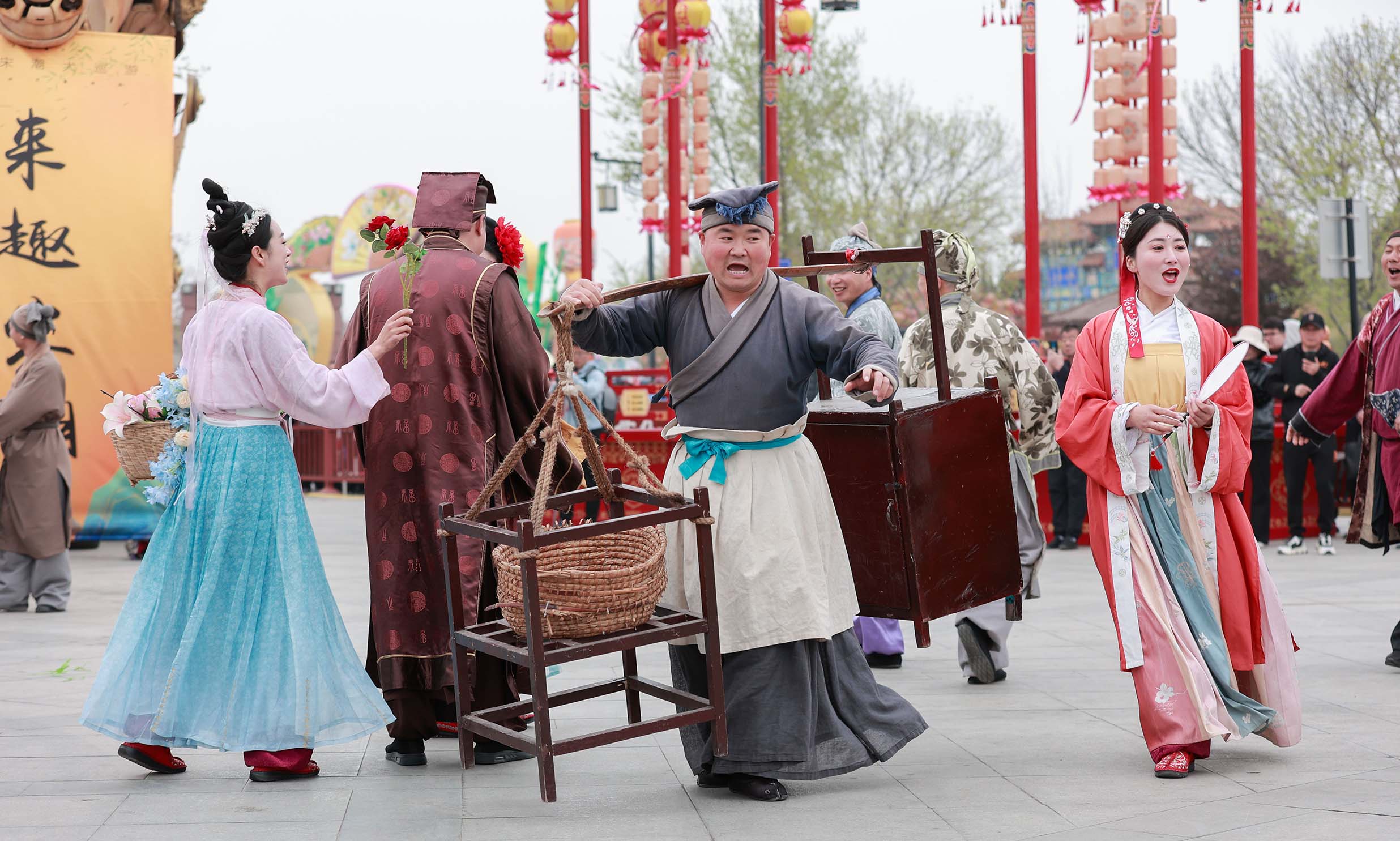 2024中国清明文化节在开封举办 展现宋风雅韵