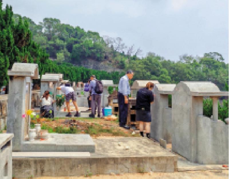 ﻿深圳最大港人墓园祭扫须预约 今现高峰