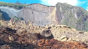 巴布亚新几内亚发生山体滑坡 估计造成上百人死亡