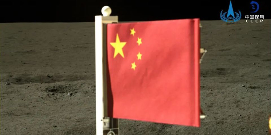 嫦娥六号完成采样 中国首次在月球背面独立动态展示国旗
