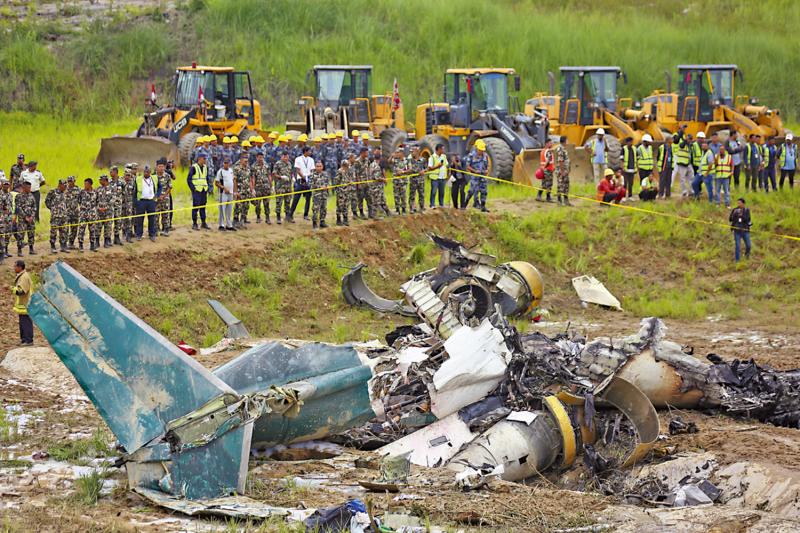﻿尼泊尔加德满都客机坠毁18死