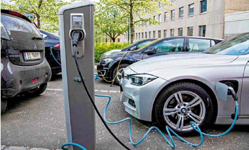  The number of electric vehicles in Norway exceeded that of gasoline vehicles for the first time in the world