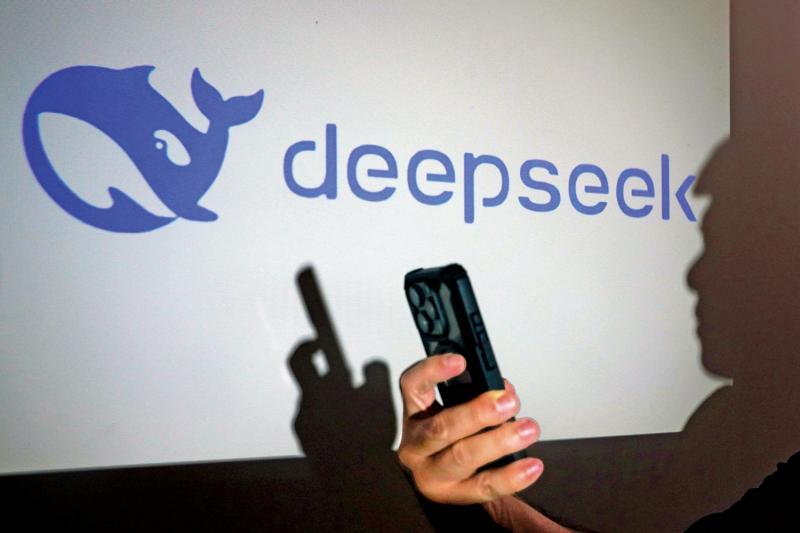 ?臺公務機關禁DeepSeek  民眾批民進黨“逢中必反”