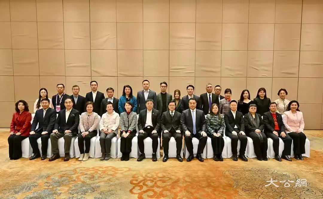 与祖国同心同向 龙港相伴互利共赢——香港黑龙江经济合作促进会和香港黑龙江社团总会发展侧记