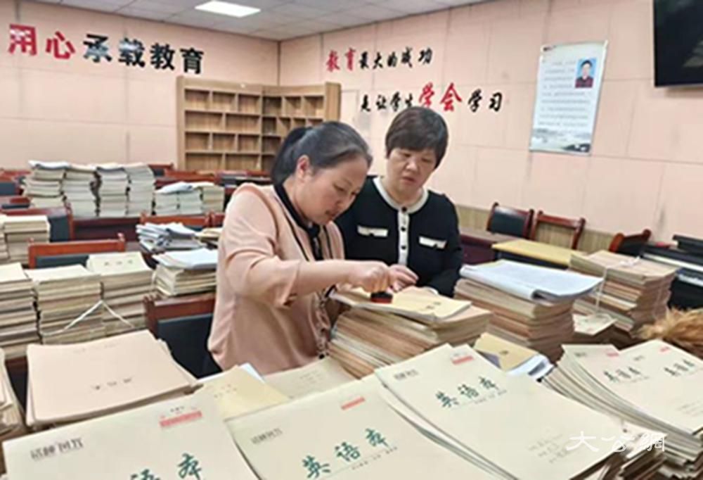 商丘睢縣古襄路小學(xué)開展業(yè)務(wù)工作檢查