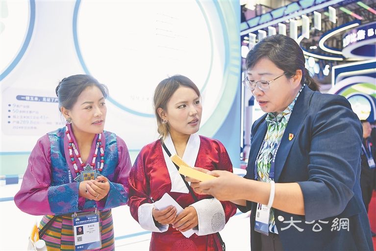“这里不仅有广袤黑土，更有无限商机！”