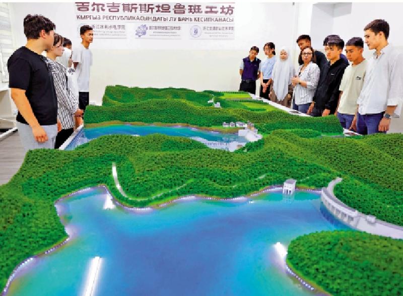 ﻿特稿/鲁班工坊学徒：从未用过如此先进的仪器