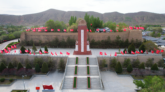 “IF公益”走进宁夏西吉，新时代长征永远在路上