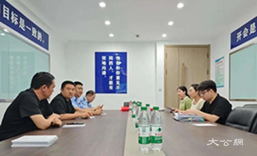 商丘市市場監(jiān)管局聯(lián)合商丘市總工會進(jìn)企業(yè)開展民法典宣傳活動(dòng)