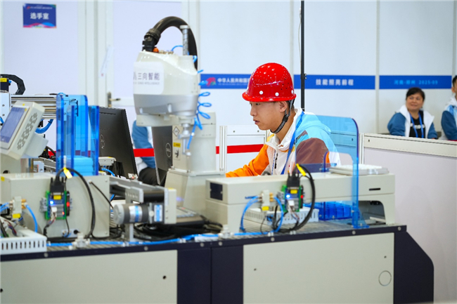第三届全国技能大赛在郑州举办
