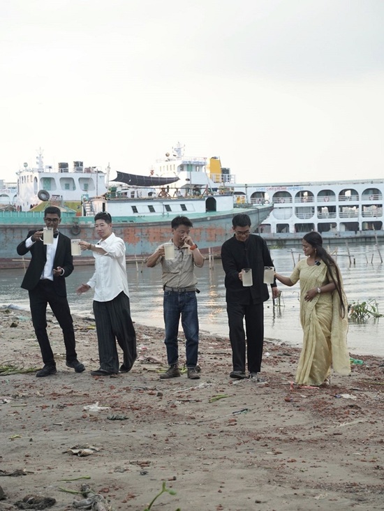 恒河圣水本是毒汤？中国神器隔空踢馆 一台机器搞定世纪难题