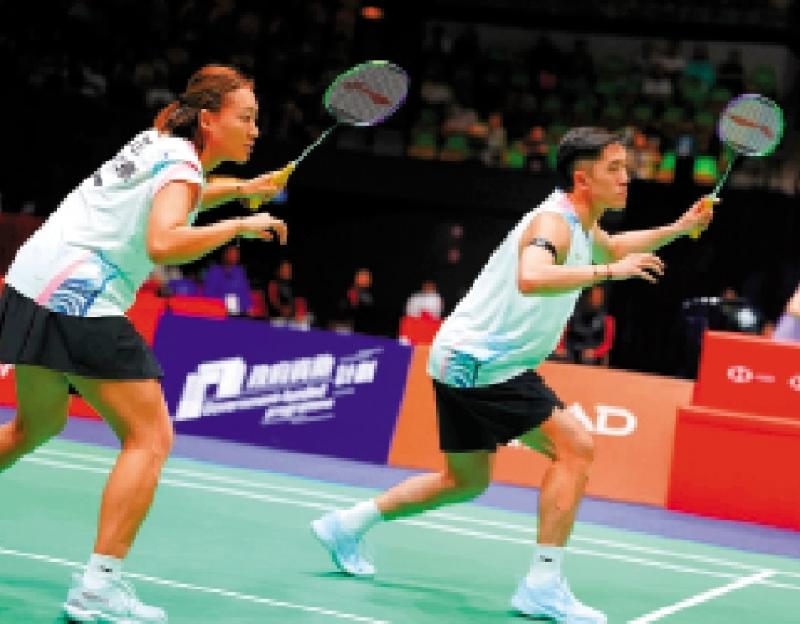 ﻿“邓谢配”法国羽赛闯4强