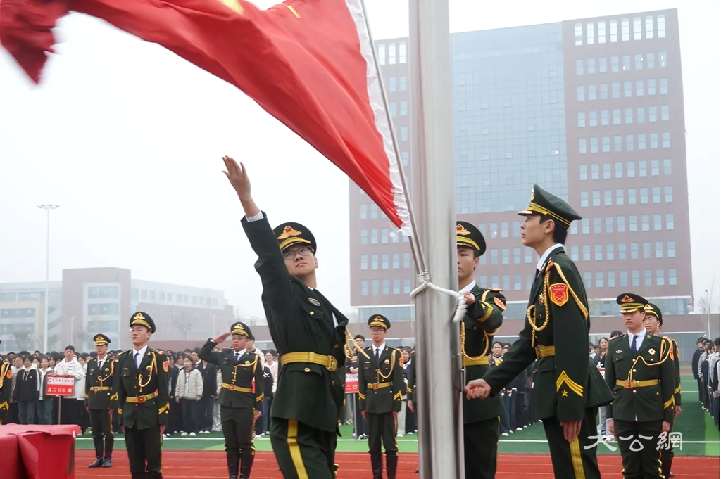 商丘市高级中学：法治护航生态美 共建绿色新商丘