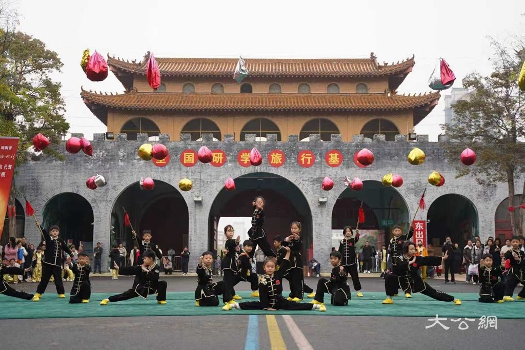 2025年漯河市心意六合拳公开赛举办汇聚八方武林精英