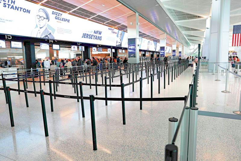 ﻿全美航班大乱 或削20%运力