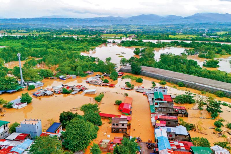 ﻿菲律宾遭两台风吹袭 中方伸出援手