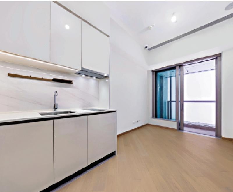 ﻿柏景峰示位3000人参观 周六起收票