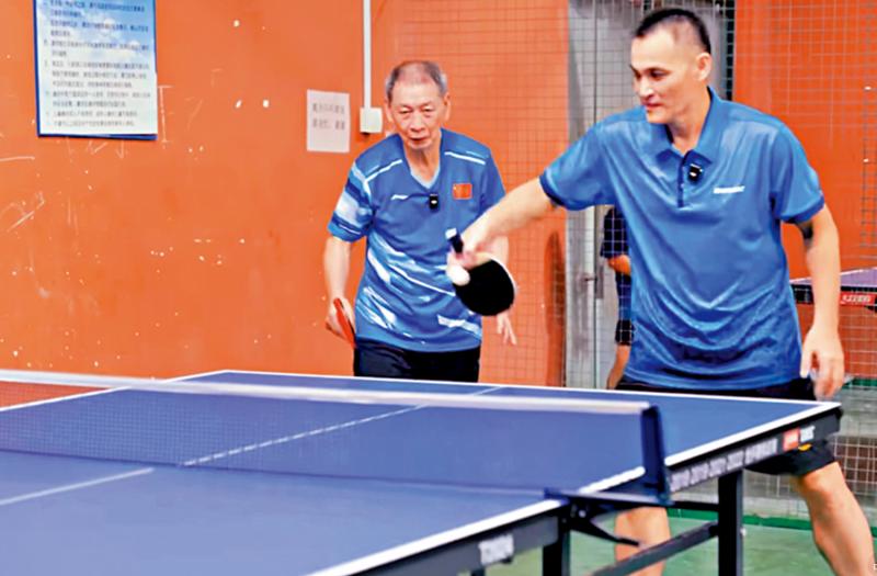 ﻿启蒙老师建议转用长胶球拍