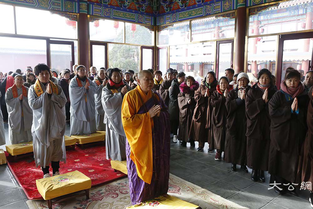 适逢地母圣诞,地母寺隆重举行传供法会论坛现场地母寺住持常吉法师致